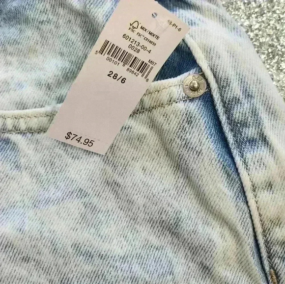 PROJECT GAP 2" Low Rise Foldover Denim Beach  Shorts with Washwell - Picture 5 of 7